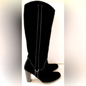 Stunning black real suede knee high boots 4” black wooden block heels US 10